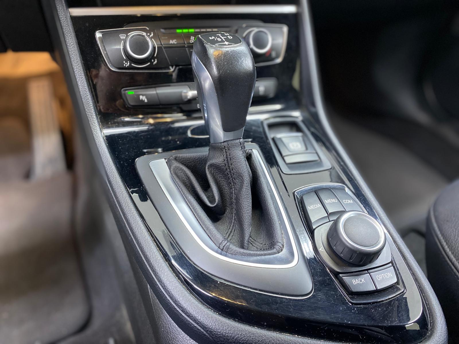 BMW 216d 22
